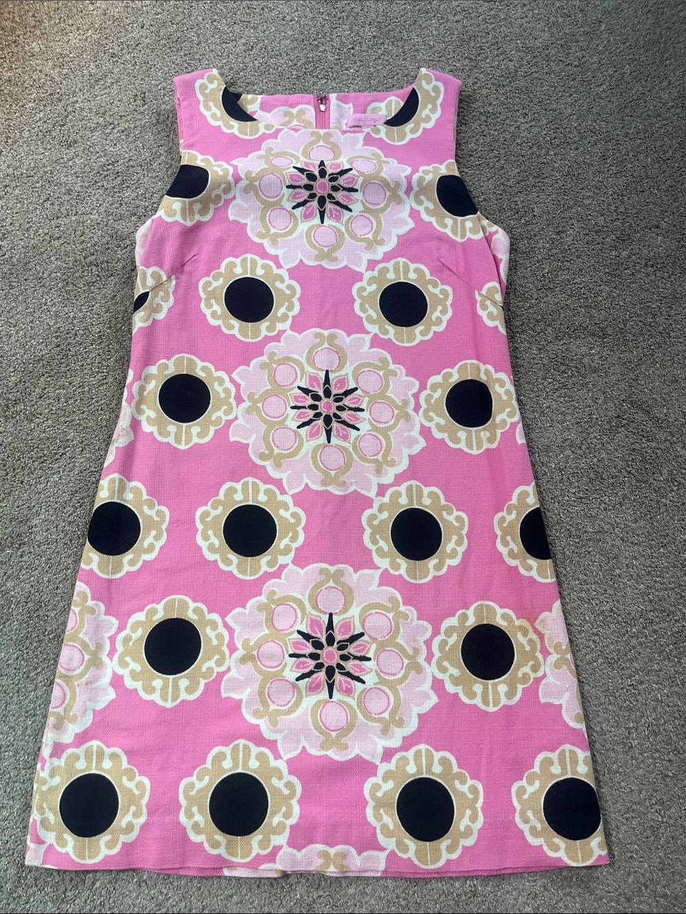 🤎🩷Lilly Pulitzer Pink Brown sz8 “Charmed I’m Sure” Medallion Shift Uber Mod FLAW